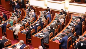 Miratohet me 84 vota projektligji për pagat e magjistratëve, hyn menjëherë në fuqi