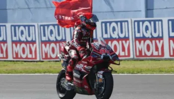 MOTOGP/ Mark Markez bën fenomenin, fiton në Misano dhe kap Martinin në krye
