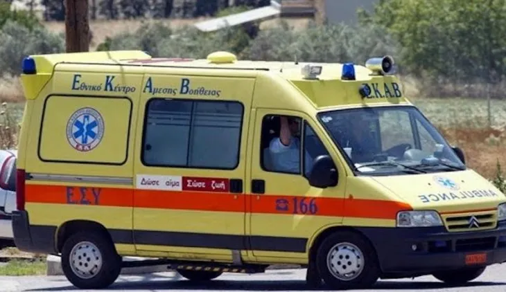 Motorët përplasen ‘kokë më kokë’, 3 të vdekur në një aksident tragjik në Athinë