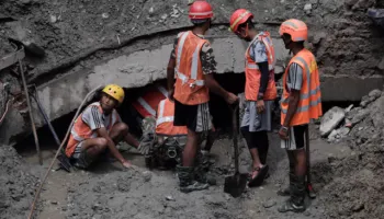 Mrekulli në Nepal, shpëtohen të gjallë dy punëtorë pas 9 ditësh në tunel