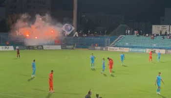 Mundi Vorën, Teuta e gdhin në krye të Superiores