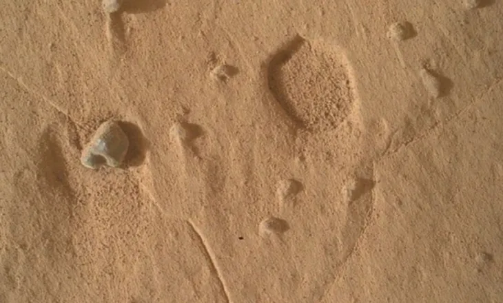 NASA zbulon vrima misterioze në Mars: Shkencëtarët nuk dinë si u krijuan