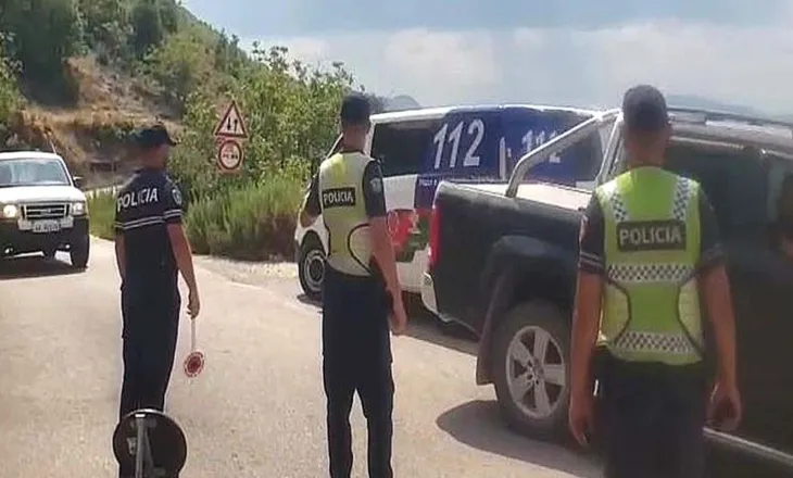 Natë tragjike në Elbasan, motomjeti përplaset me barrierat, humb jetën 31 vjeçari
