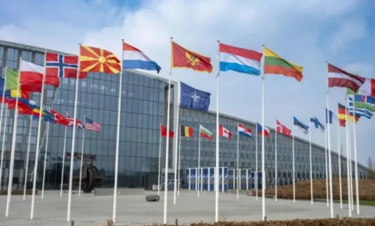 NATO: KFOR do të vazhdojë të garantojë sigurinë dhe lirinë e lëvizjes në Kosovë