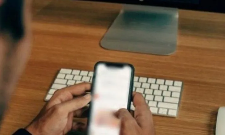 “Ndaloni publikimin dhe shpërndarjen”, Unioni i Gazetarëve reagon për videot intime të personave publikë