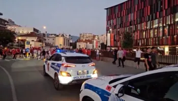 Ndeshja e mbrëmjes Shqipëri-Bjellorusi, Policia njofton masat për sigurinë! Nisin nga ora 17:00, ja 9 rrugët që bllokohen! Ndalohen dhe karikuesit e kozmetika