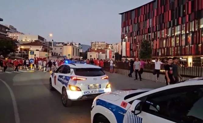 Ndeshja e mbrëmjes Shqipëri-Bjellorusi, Policia njofton masat për sigurinë! Nisin nga ora 17:00, ja 9 rrugët që bllokohen! Ndalohen dhe karikuesit e kozmetika