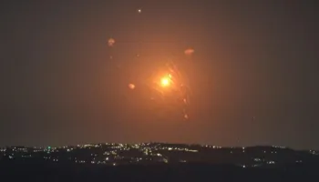 “Ndizen” tensionet në Hormuz! SHBA bombardon pesë cisterna iraniane, Irani kundërpërgjigjet me raketa drejt një baze amerikane në Jordani