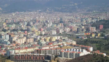 Ndryshon ligji për legalizimet, kushte për zonat ku parashikohet ndërtimi i pallateve