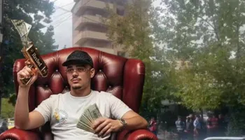 Në Kosovë në kërkim, në Tiranë u plagos me armë! 33-vjeçari bashkë me reperin ‘Leumasi’ i dhunuan djalin autorit