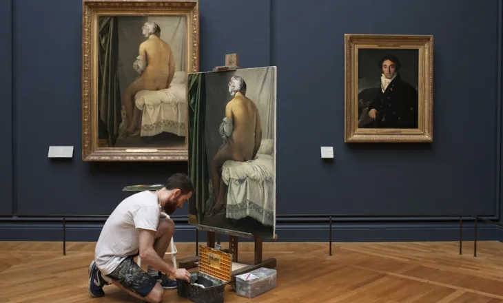 Në Louvre, kopjimi i kryeveprave ka rregulla të rrepta për të shmangur falsifikimet