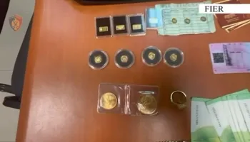Në ‘Porsche Cayenne’ me lingota dhe monedha floriri, kush është 30 vjeçari i arrestuar në Fier