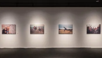 Në Prishtinë hapet ekspozita “Ditari i një fotografi të luftës”
