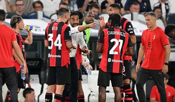“Nëse shënoj, nuk do të festoj”, sulmuesi paralajmëron Milanin në prag të ndeshjes në Europa League