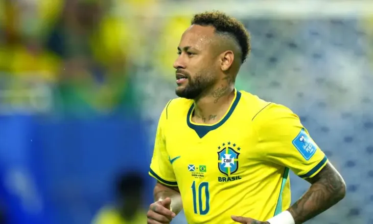 Neymar iu përgjigjet provokimeve: “Edhe pa një gju, luaj më mirë se e gjithë skuadra juaj”
