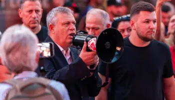 Nga Kosova në Nju Jork/ Prefekti i Tiranës nga Times Square: Liri për çlirimtarët!