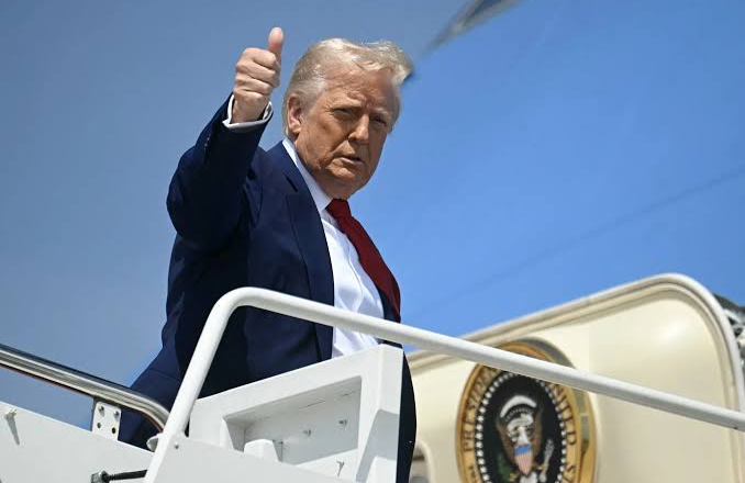Nga “magnet votash” në rrezik elektoral, Trump sfidon sondazhet dhe kundërshtarët