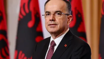 Nga protestat te SPAK-u, Begaj mesazh Kuvendit: Zëri i qytetarëve të dëgjohet, politika të bashkohet për interesat kombëtare