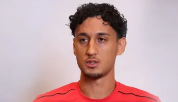 Nga U19 ftohet për herë të parë në Kombëtaren A, lojtari shqiptar: Babi nuk e besonte, kam qenë gjithmonë tifoz i kuqezinjve