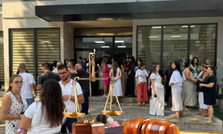 Ngërçi i pagave “paralizon” drejtësinë! Sot mblidhen gjyqtarët, gjykatat vijojnë bojkotin