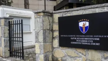 Ngërçi politik në Kosovë, Kushtetuesja rrëzon PDK-në: Votimi i qeverisë është i rregullt