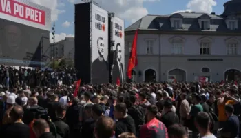 Nis protesta në Prishtinë kundër dënimit të ish-krerëve të UÇK-së nga Gjykata Speciale