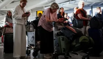 Një defekt shkaktoi ndërprerje masive në aeroportet e Mbretërisë së Bashkuar, qindra fluturime anulohen –
