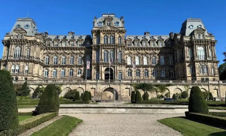 Një homazh për Josephine Bowes, ekspozita bashkon artin britanik me peizazhet franceze