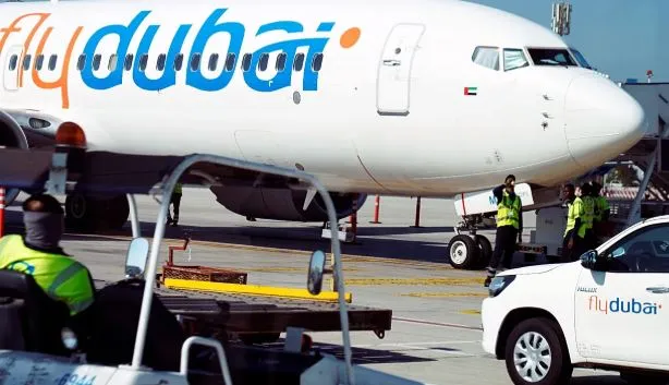 Njëri nga pilotët tentoi të rrëzonte aeroplanin me pasagjerë, bëhet ulje emergjente në Arabinë Saudite –