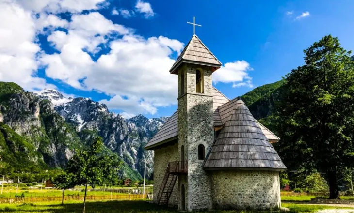 Nuk preferohet vetëm bregdeti/ Turistët tani duan malet, natyrën dhe historinë