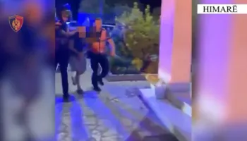 Nxori pistoletën dhe qëlloi në ajër pas konfliktit, arrestohet 53-vjeçari në Himarë