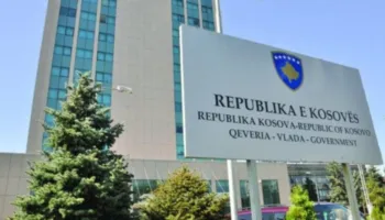 Opozita bllokon zyrat e qeverisë, PDK dhe AAK kërkojnë konstituimin e kuvendit të Kosovës