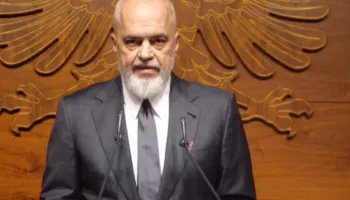 “Orët më janë dhuruar nga miq të fuqishëm”, Rama: I kam regjistruar si prona të shtetit. Janë në muze