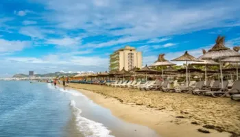 “Ouest France”: Shqipëria, zgjedhja mesdhetare për një javë pushimesh “all inclusive” me çmime të përballueshme