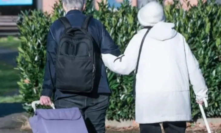 Pabarazia e pensioneve në Gjermani, mes lindjes dhe perëndimit