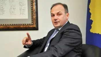 Pak orë para vendimit në Hagë, ish-ministri Hoxhaj: Historia do të vendosë drejtësi për çlirimtarët!