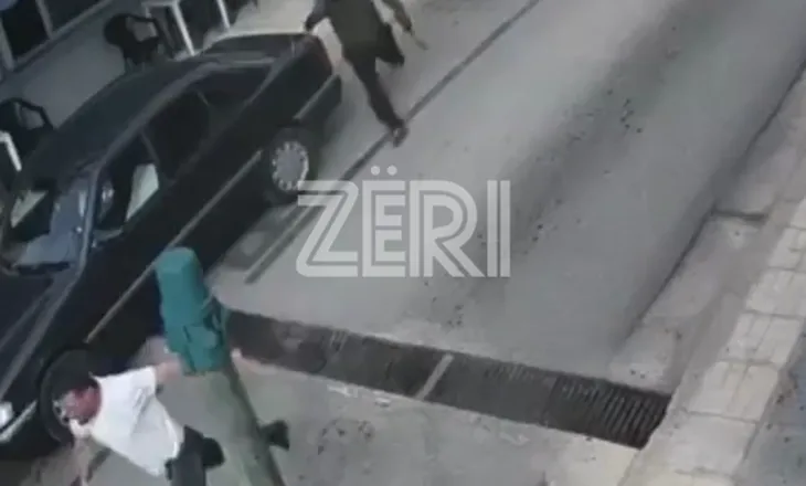 PAMJET nga ekzekutimi! Autorit iu bllokua arma, Artan Myrtaj largohet me vrap, por nuk arrin të shpëtojë…