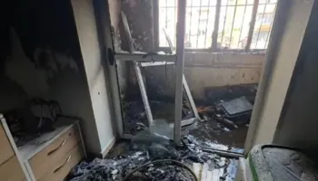 Panik në Bulqizë, apartamenti përfshihet nga flakët