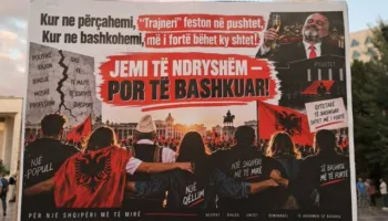 Pankarta pikante nga dita e 113-të e revoltës qytetare në Tiranë: Jemi të ndryshëm, por të bashkuar