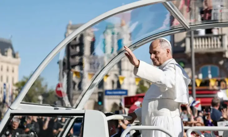 Papa Leo XIV në Francë, pritet nga 600 mijë besimtarë –