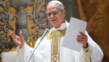 Papa Leone XIV vijon vizitën në Francë, 700 mijë besimtarë marrin pjesë në meshën në Paris