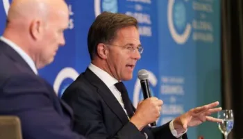 Paralajmërimet e Rusisë, Rutte: NATO është një aleancë mbrojtëse, Moska të ndalojë kërcënimet bërthamore