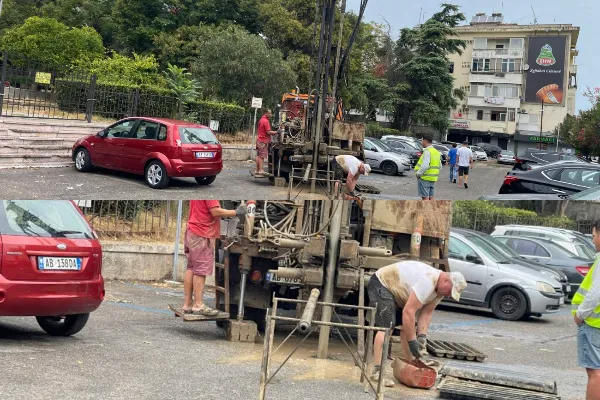 Parkimet nëntokësore rikthejnë fantazmën e rrafshimit të arkeologjisë në Durrës