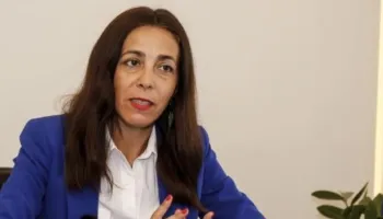 “Parlamenti të luajë rol të rëndësishëm në procesin e integrimit”- Zbulohen kërkesat e ambasadores së BE-së gjatë takimit me Peleshin