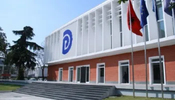PD depoziton ligjin për ndarjen territoriale të vendit: 100 bashki dhe 12 qarqe