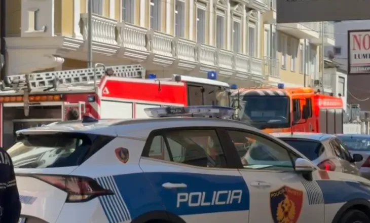 Përfshihet nga flakët hoteli në qendër të Shkodrës