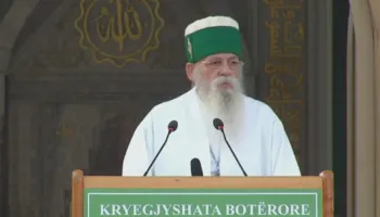 Përkujtohet 35-vjetori i rihapjes së Kryegjyshatës Bektashiane, Baba Mondi: Dëshmi e ringritjes dhe besimit