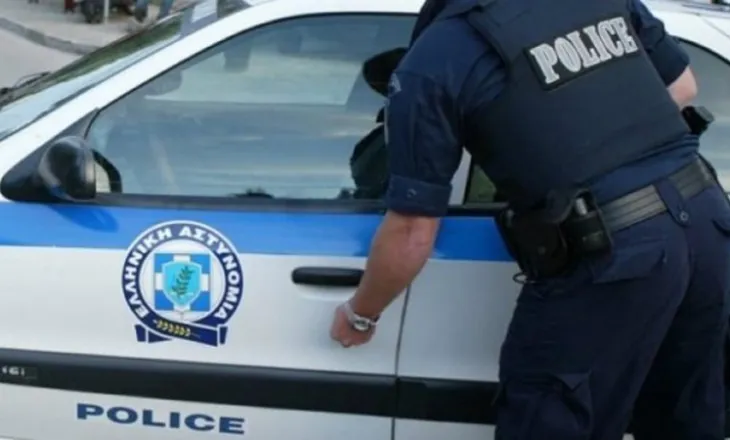 Përleshje masive në Athinë/ 40-vjeçari plagoset me thikë, arrestohet edhe një shqiptar
