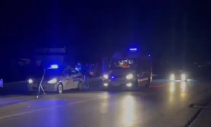 Përplasen dy automjete në aksin Shkodër-Lezhë, 83-vjeçari humb jetën pas plagëve të marra (EMRI)