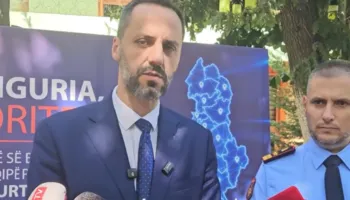 Përplasja e dy biznesmenëve në Vlorë, Lamallari: Policia reagoi menjëherë, autorët do të dalin para drejtësisë! Hita: Po verifikohen pretendimet (VIDEO)